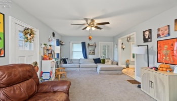 317 Ashland Ave, Ashland, 44805, 3 Bedroom Bedrooms, ,1 BathroomBathrooms,Residential,For Sale,Ashland Ave,20264236