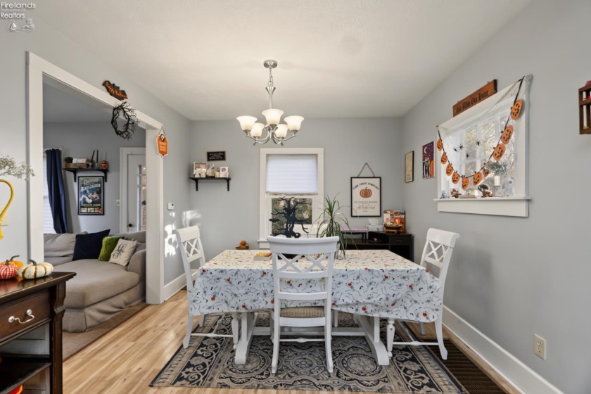 317 Ashland Ave, Ashland, 44805, 3 Bedroom Bedrooms, ,1 BathroomBathrooms,Residential,For Sale,Ashland Ave,20264236
