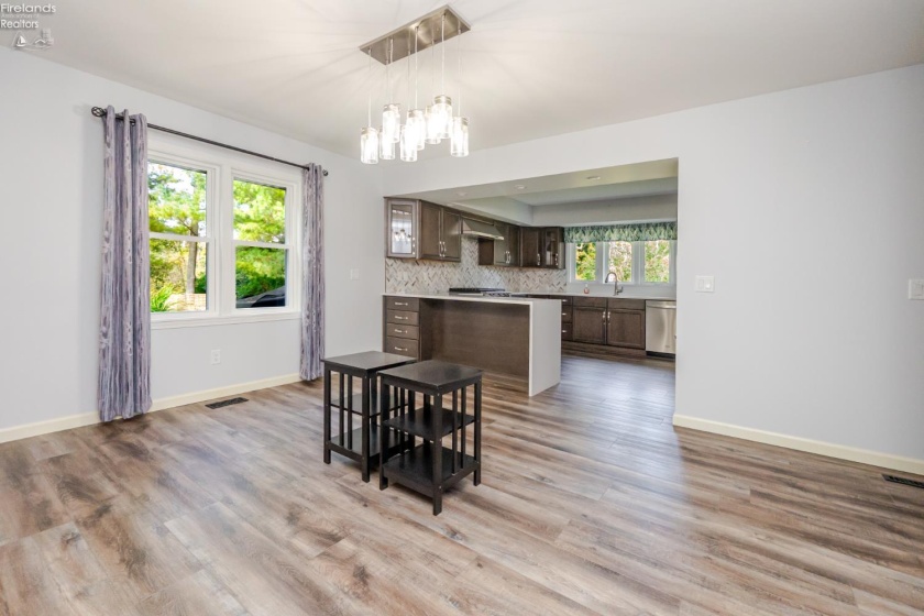 36 Shaker Court, Fremont, 43420, 2 Bedroom Bedrooms, ,3 BathroomBathrooms,Residential,For Sale,Shaker,20263882