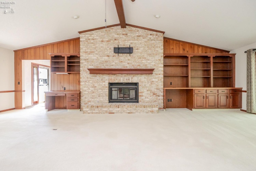 36 Shaker Court, Fremont, 43420, 2 Bedroom Bedrooms, ,3 BathroomBathrooms,Residential,For Sale,Shaker,20263882