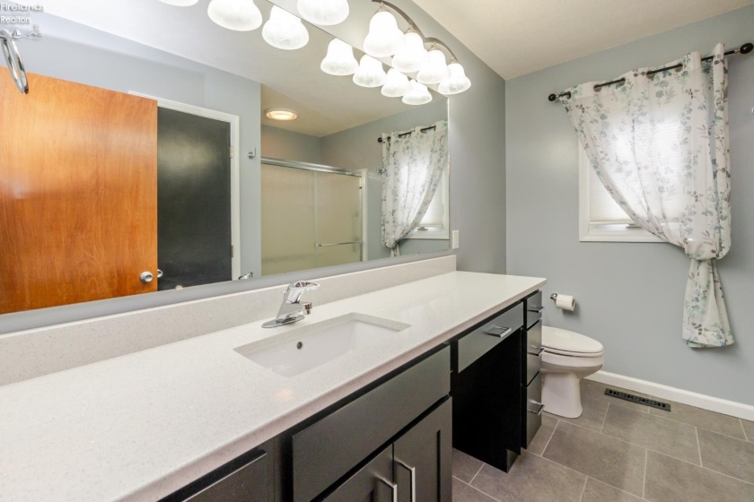 36 Shaker Court, Fremont, 43420, 2 Bedroom Bedrooms, ,3 BathroomBathrooms,Residential,For Sale,Shaker,20263882
