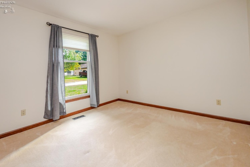 36 Shaker Court, Fremont, 43420, 2 Bedroom Bedrooms, ,3 BathroomBathrooms,Residential,For Sale,Shaker,20263882