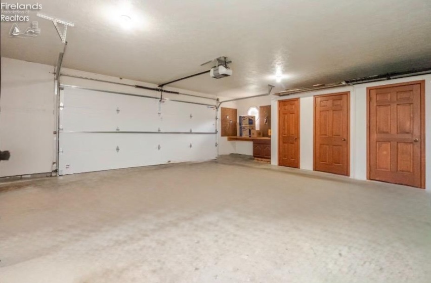 36 Shaker Court, Fremont, 43420, 2 Bedroom Bedrooms, ,3 BathroomBathrooms,Residential,For Sale,Shaker,20263882