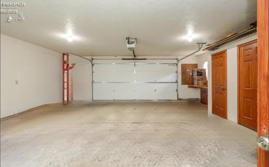 36 Shaker Court, Fremont, 43420, 2 Bedroom Bedrooms, ,3 BathroomBathrooms,Residential,For Sale,Shaker,20263882
