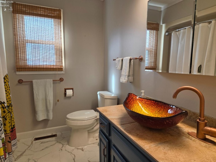 5 Teakwood Court, Tiffin, 44883, 2 Bedroom Bedrooms, ,2 BathroomBathrooms,Residential,For Sale,Teakwood,20264231