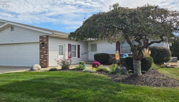5 Teakwood Court, Tiffin, 44883, 2 Bedroom Bedrooms, ,2 BathroomBathrooms,Residential,For Sale,Teakwood,20264231