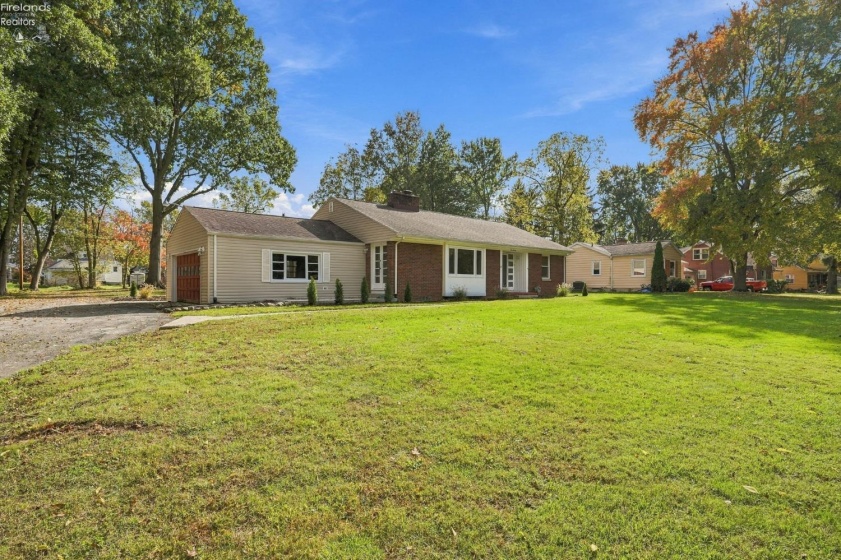 330 Riverside Drive, Tiffin, 44883, 3 Bedroom Bedrooms, ,2 BathroomBathrooms,Residential,For Sale,Riverside,20264246