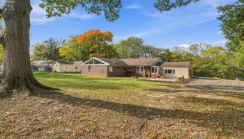330 Riverside Drive, Tiffin, 44883, 3 Bedroom Bedrooms, ,2 BathroomBathrooms,Residential,For Sale,Riverside,20264246