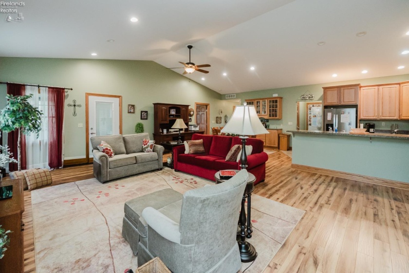 23 Eagle View Drive, Monroeville, 44847, 2 Bedroom Bedrooms, ,2 BathroomBathrooms,Residential,For Sale,Eagle View,20264248