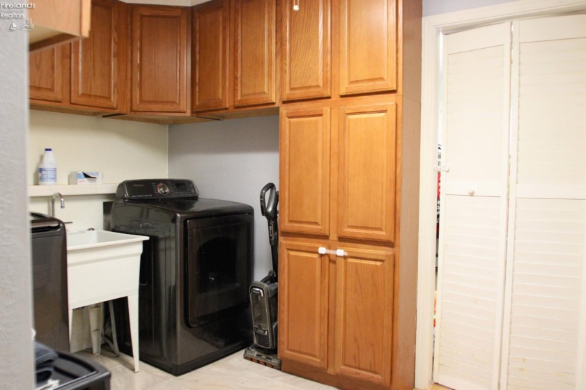 253 Portage Path, Willard, 44890, 2 Bedroom Bedrooms, ,2 BathroomBathrooms,Residential,For Sale,Portage Path,20264172