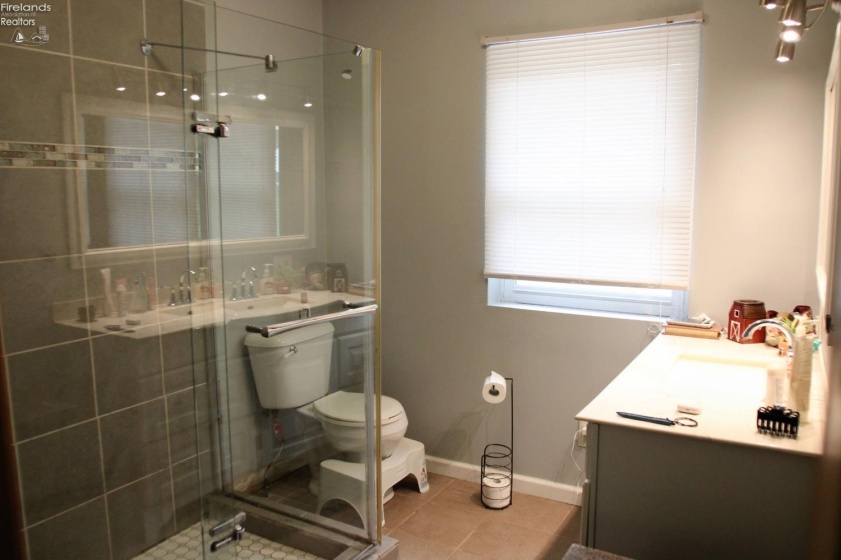 253 Portage Path, Willard, 44890, 2 Bedroom Bedrooms, ,2 BathroomBathrooms,Residential,For Sale,Portage Path,20264172
