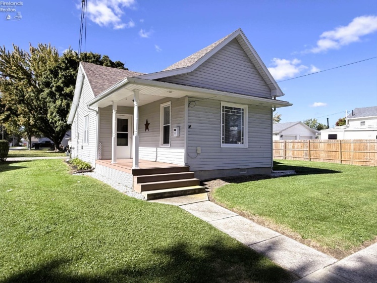 315 Locust Street, Oak Harbor, 43449, 2 Bedroom Bedrooms, ,1 BathroomBathrooms,Residential,For Sale,Locust,20264258