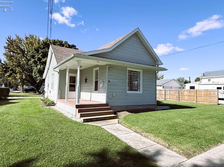 315 Locust Street, Oak Harbor, 43449, 2 Bedroom Bedrooms, ,1 BathroomBathrooms,Residential,For Sale,Locust,20264258