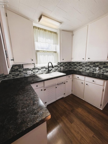 315 Locust Street, Oak Harbor, 43449, 2 Bedroom Bedrooms, ,1 BathroomBathrooms,Residential,For Sale,Locust,20264258
