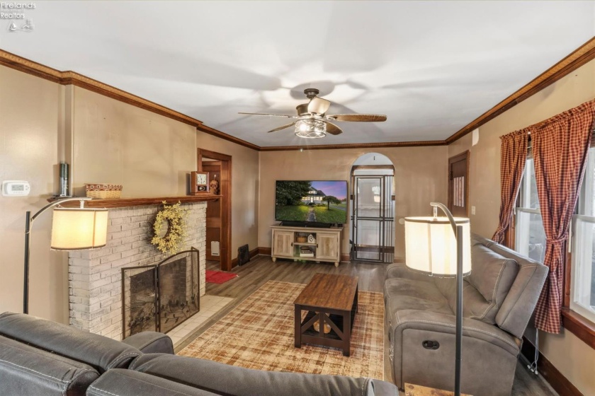 607 Main Street, Bellevue, 44811, 4 Bedroom Bedrooms, ,2 BathroomBathrooms,Residential,For Sale,Main,20263836