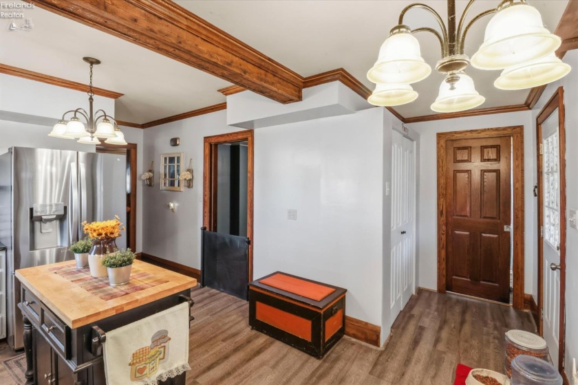 607 Main Street, Bellevue, 44811, 4 Bedroom Bedrooms, ,2 BathroomBathrooms,Residential,For Sale,Main,20263836