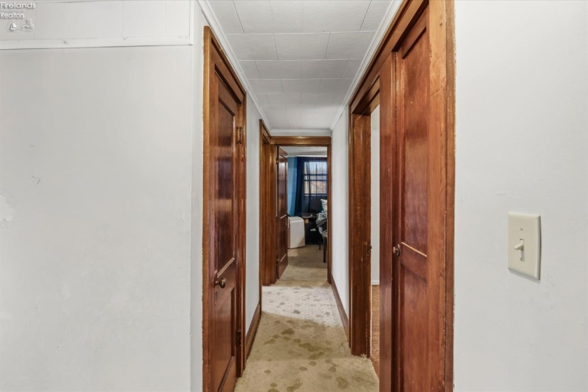 607 Main Street, Bellevue, 44811, 4 Bedroom Bedrooms, ,2 BathroomBathrooms,Residential,For Sale,Main,20263836