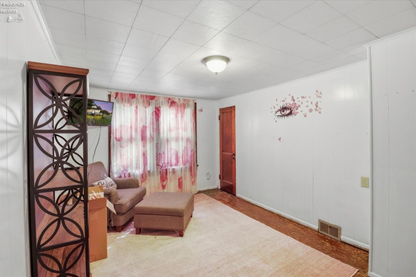 607 Main Street, Bellevue, 44811, 4 Bedroom Bedrooms, ,2 BathroomBathrooms,Residential,For Sale,Main,20263836