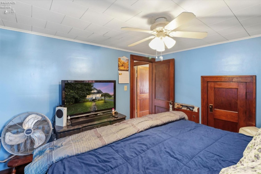 607 Main Street, Bellevue, 44811, 4 Bedroom Bedrooms, ,2 BathroomBathrooms,Residential,For Sale,Main,20263836