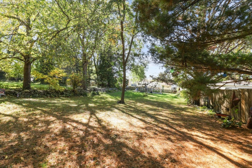 607 Main Street, Bellevue, 44811, 4 Bedroom Bedrooms, ,2 BathroomBathrooms,Residential,For Sale,Main,20263836