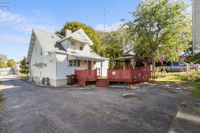 607 Main Street, Bellevue, 44811, 4 Bedroom Bedrooms, ,2 BathroomBathrooms,Residential,For Sale,Main,20263836
