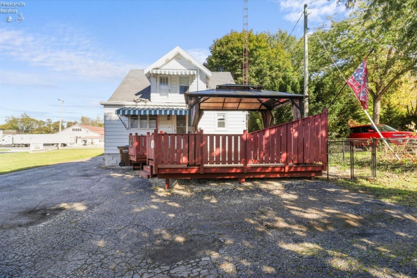 607 Main Street, Bellevue, 44811, 4 Bedroom Bedrooms, ,2 BathroomBathrooms,Residential,For Sale,Main,20263836