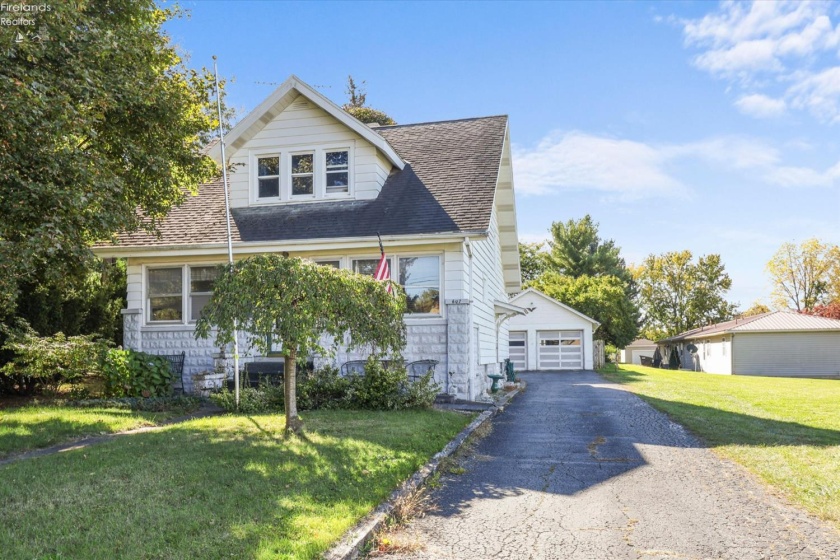 607 Main Street, Bellevue, 44811, 4 Bedroom Bedrooms, ,2 BathroomBathrooms,Residential,For Sale,Main,20263836