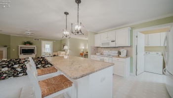 7032 Longwater Dr., Maumee, 43537, 2 Bedroom Bedrooms, ,2 BathroomBathrooms,Residential,For Sale,Longwater Dr.,20264075