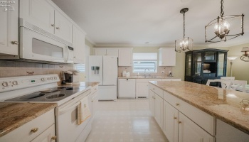 7032 Longwater Dr., Maumee, 43537, 2 Bedroom Bedrooms, ,2 BathroomBathrooms,Residential,For Sale,Longwater Dr.,20264075