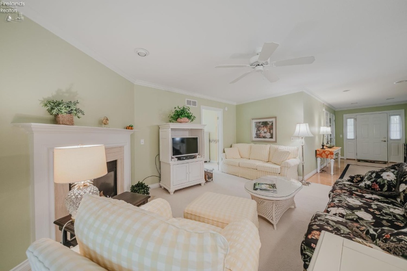7032 Longwater Dr., Maumee, 43537, 2 Bedroom Bedrooms, ,2 BathroomBathrooms,Residential,For Sale,Longwater Dr.,20264075