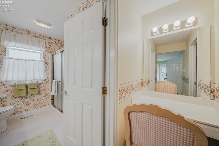 7032 Longwater Dr., Maumee, 43537, 2 Bedroom Bedrooms, ,2 BathroomBathrooms,Residential,For Sale,Longwater Dr.,20264075