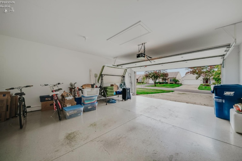 7032 Longwater Dr., Maumee, 43537, 2 Bedroom Bedrooms, ,2 BathroomBathrooms,Residential,For Sale,Longwater Dr.,20264075