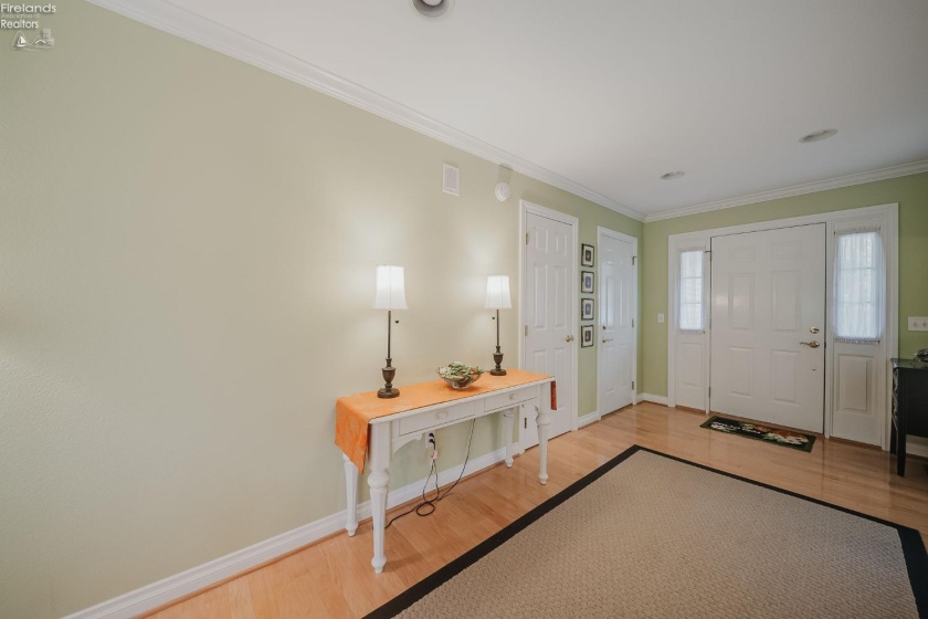 7032 Longwater Dr., Maumee, 43537, 2 Bedroom Bedrooms, ,2 BathroomBathrooms,Residential,For Sale,Longwater Dr.,20264075