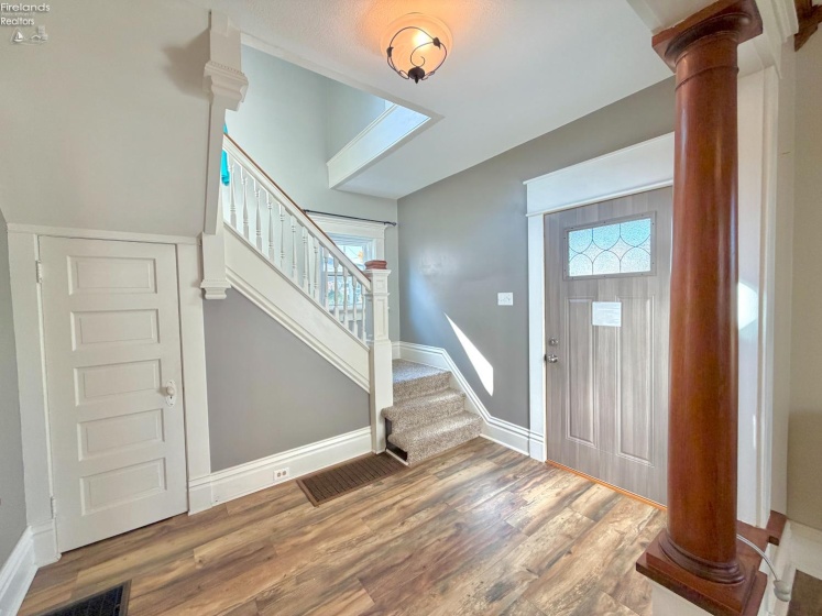 230 Euclid Avenue, Bellevue, 44811, 3 Bedroom Bedrooms, ,2 BathroomBathrooms,Residential,For Sale,Euclid,20263980