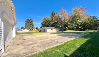 230 Euclid Avenue, Bellevue, 44811, 3 Bedroom Bedrooms, ,2 BathroomBathrooms,Residential,For Sale,Euclid,20263980