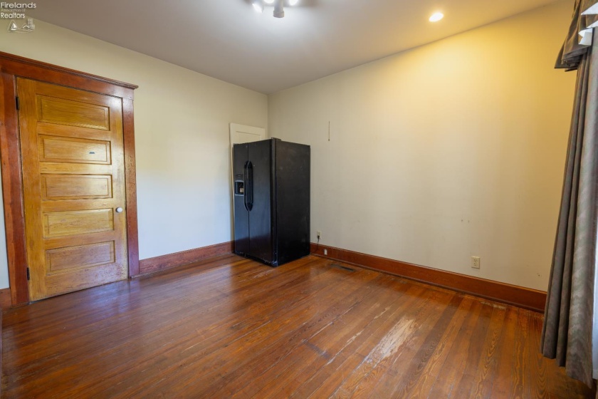 37 Townsend Street, Greenwich, 44837, 5 Bedroom Bedrooms, ,2 BathroomBathrooms,Residential,For Sale,Townsend,20264260