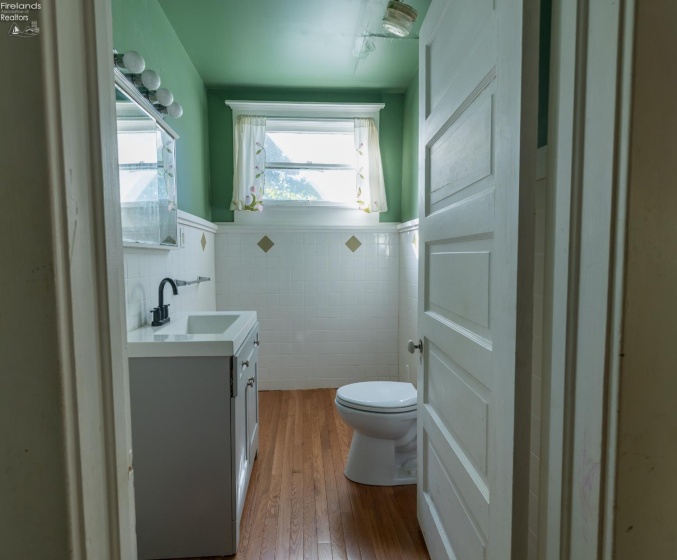 37 Townsend Street, Greenwich, 44837, 5 Bedroom Bedrooms, ,2 BathroomBathrooms,Residential,For Sale,Townsend,20264260