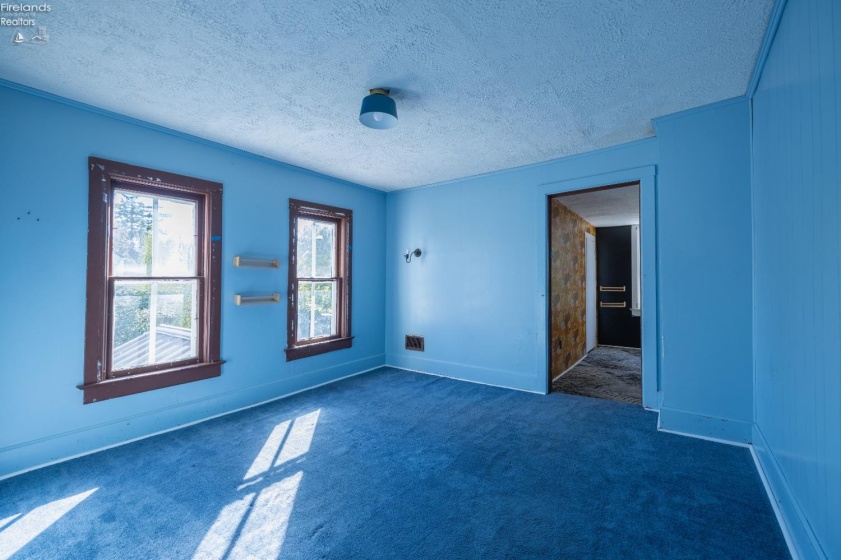 37 Townsend Street, Greenwich, 44837, 5 Bedroom Bedrooms, ,2 BathroomBathrooms,Residential,For Sale,Townsend,20264260