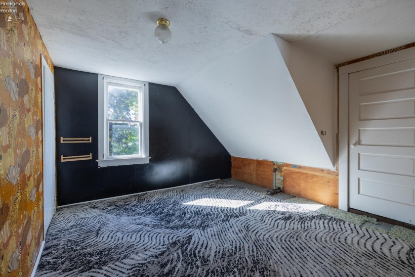 37 Townsend Street, Greenwich, 44837, 5 Bedroom Bedrooms, ,2 BathroomBathrooms,Residential,For Sale,Townsend,20264260