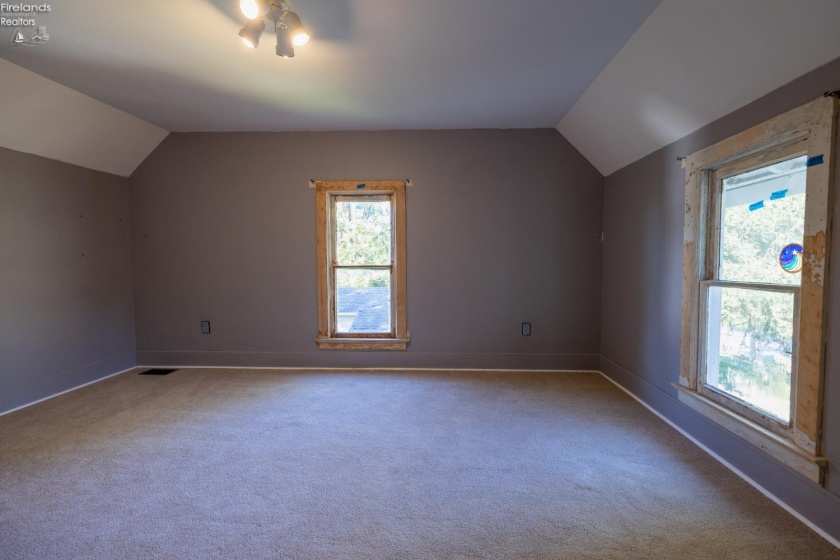 37 Townsend Street, Greenwich, 44837, 5 Bedroom Bedrooms, ,2 BathroomBathrooms,Residential,For Sale,Townsend,20264260