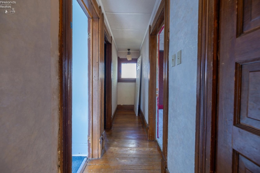 37 Townsend Street, Greenwich, 44837, 5 Bedroom Bedrooms, ,2 BathroomBathrooms,Residential,For Sale,Townsend,20264260