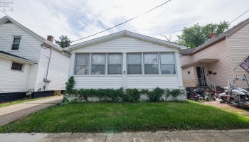 506 Dewey Street, Sandusky, 44870, 2 Bedroom Bedrooms, ,1 BathroomBathrooms,Residential,For Sale,Dewey,20264266