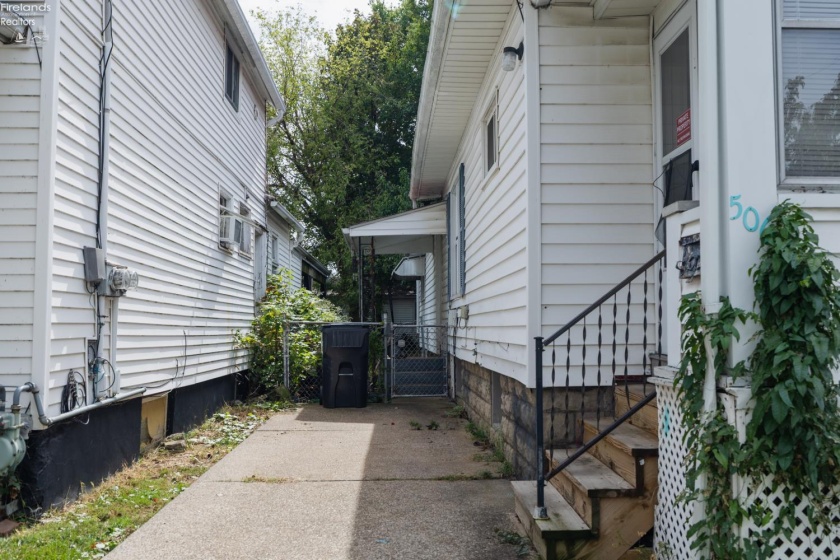 506 Dewey Street, Sandusky, 44870, 2 Bedroom Bedrooms, ,1 BathroomBathrooms,Residential,For Sale,Dewey,20264266