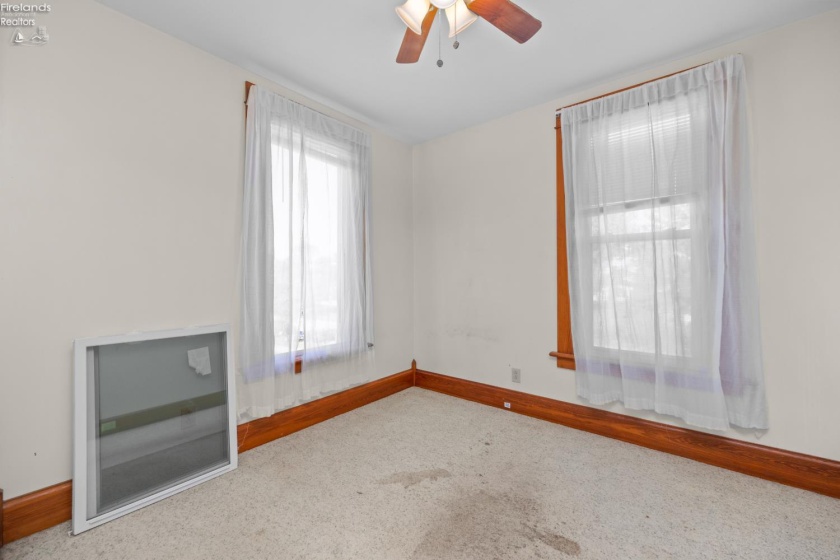 618 Second Street, Port Clinton, 43452, 4 Bedroom Bedrooms, ,2 BathroomBathrooms,Residential,For Sale,Second,20264202
