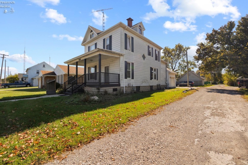 618 Second Street, Port Clinton, 43452, 4 Bedroom Bedrooms, ,2 BathroomBathrooms,Residential,For Sale,Second,20264202
