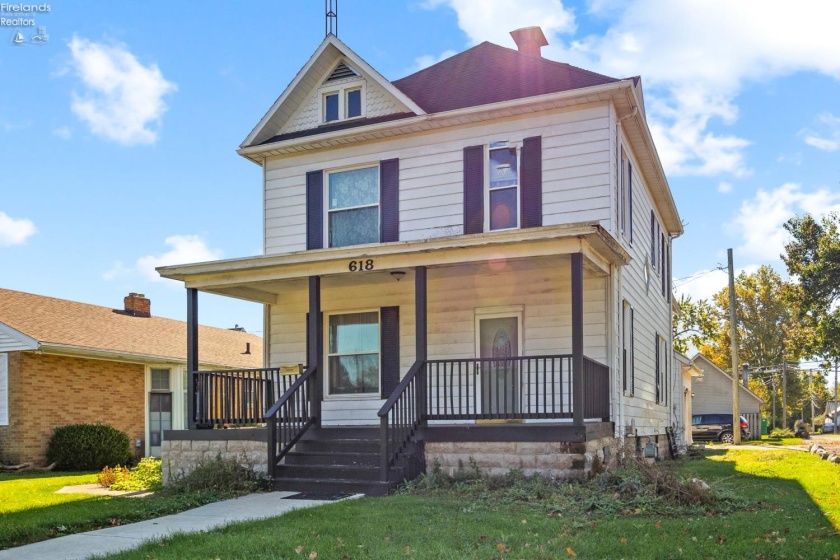 618 Second Street, Port Clinton, 43452, 4 Bedroom Bedrooms, ,2 BathroomBathrooms,Residential,For Sale,Second,20264202