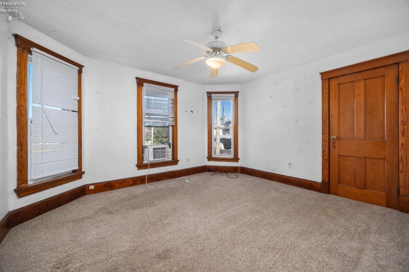 322 Decatur Street, Sandusky, 44870, 5 Bedroom Bedrooms, ,2 BathroomBathrooms,Residential,For Sale,Decatur,20264199
