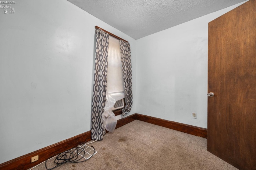 322 Decatur Street, Sandusky, 44870, 5 Bedroom Bedrooms, ,2 BathroomBathrooms,Residential,For Sale,Decatur,20264199