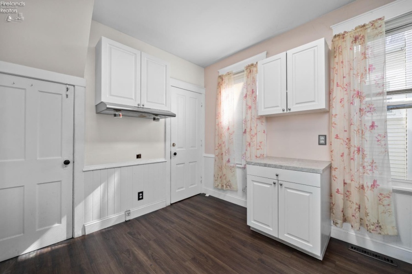 322 Decatur Street, Sandusky, 44870, 5 Bedroom Bedrooms, ,2 BathroomBathrooms,Residential,For Sale,Decatur,20264199