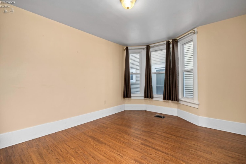 326 Decatur Street, Sandusky, 44870, 4 Bedroom Bedrooms, ,2 BathroomBathrooms,Residential,For Sale,Decatur,20264197